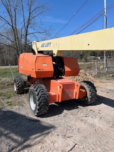 Sold - Scissor Lift - View 3